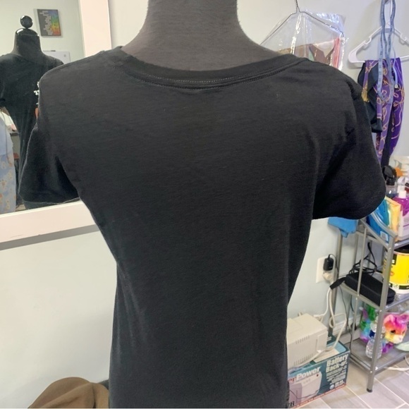 ❤️ Black Butler Red & White Panel T-Shirt-Medium - Picture 4 of 5